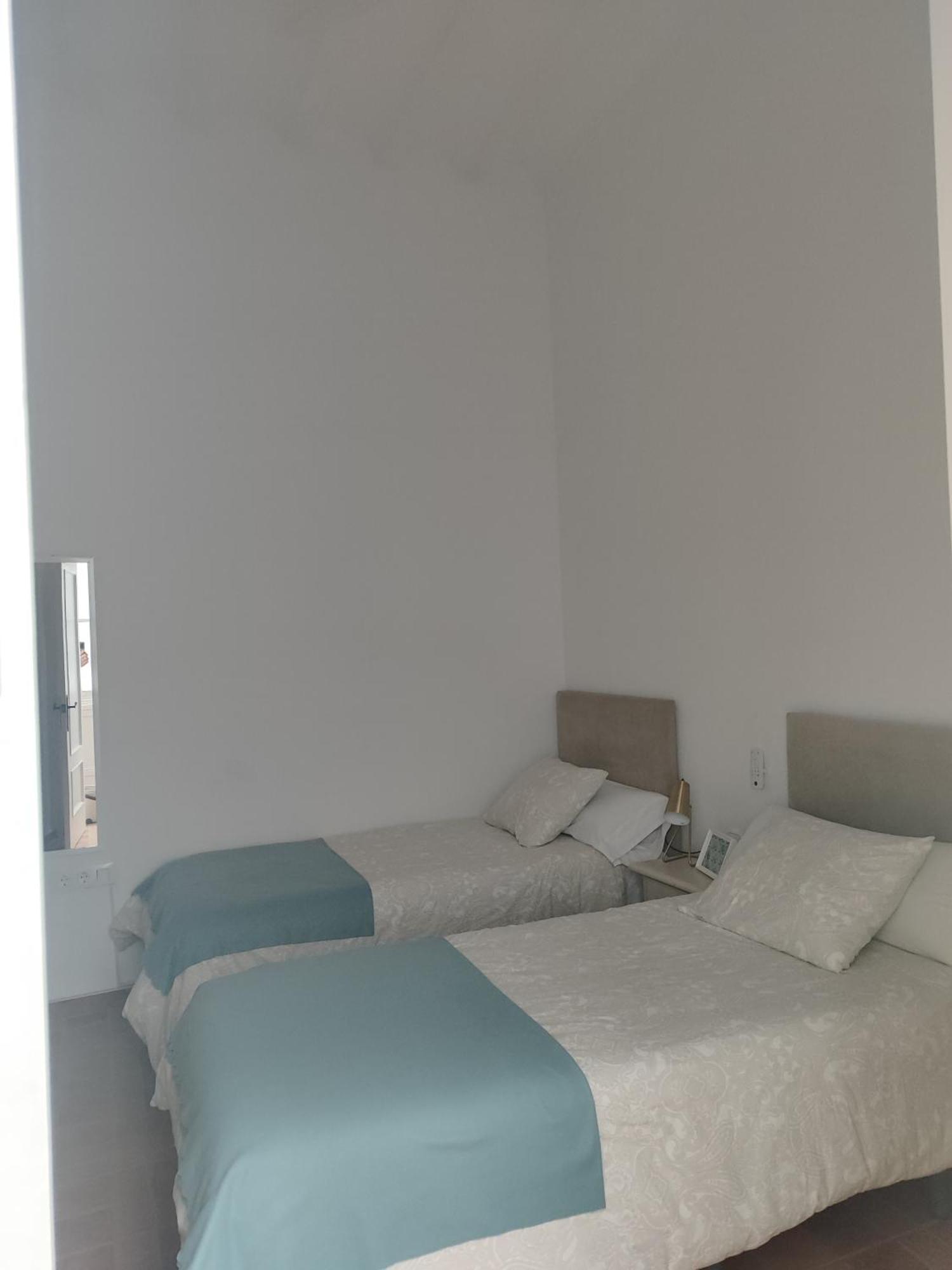 Estreno Centro Y Playa Cadiz Apartment Екстериор снимка